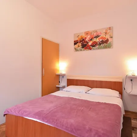 Fuer 3 Personen Ca 35 Qm In Fazana, Istrien Istrische Riviera Apartment